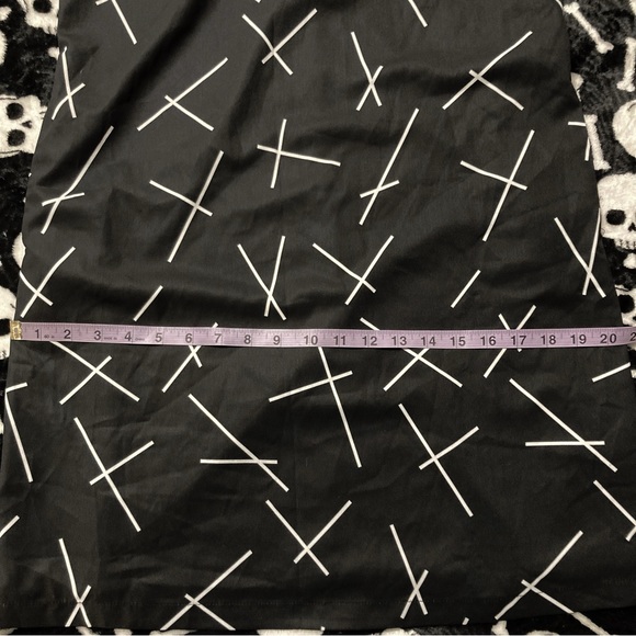 PINK MARTINI Black white crosshatch design short sleeve a-line dress goth MEDIUM - Picture 8 of 14